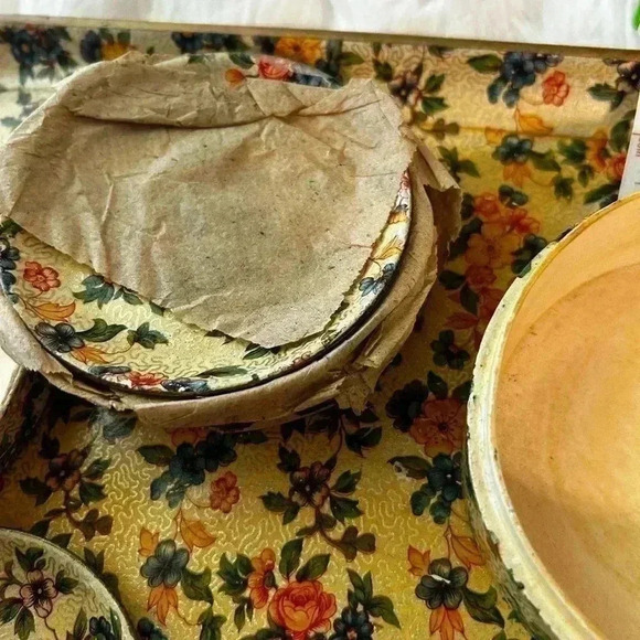 Vintage tray and coaster set. - Picture 9 of 14